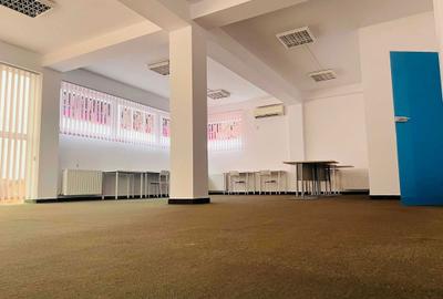 Spațiu comercial, de 105 mp, în Central - 2