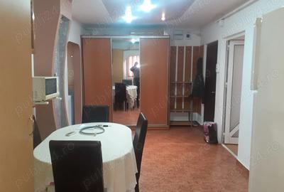 Inchiriez apartament 2 camere etaj 2 Robea utilat ?i mobilat - 2