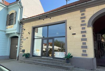 Spațiu comercial, de 80 mp, în Central - 8