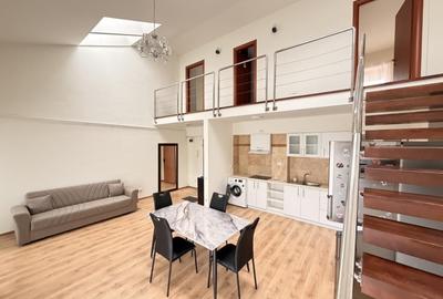 Apartament cu 3 camere semidecomandat în Central - 1