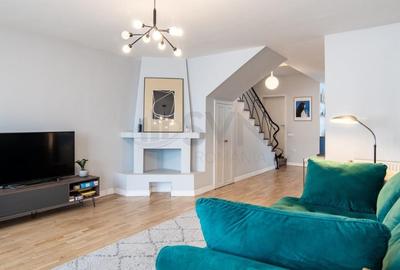 Penthouse cu 4 camere semidecomandat în Rosetti