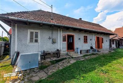 Asezare munteneasca: casa din bustean si sura zidita, Arcus, Covasna - 5