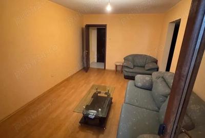 Apartament cu 3 camere decomandat în Tomis Nord