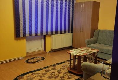 Apartament cu 3 camere decomandat în Central - 8