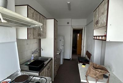 Apartament cu 3 camere decomandat în Sârbi - 2