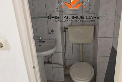 Apartament cu 3 camere decomandat în Cetate - 2