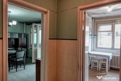 Apartament cu 3 camere decomandat în Gorjului - 2