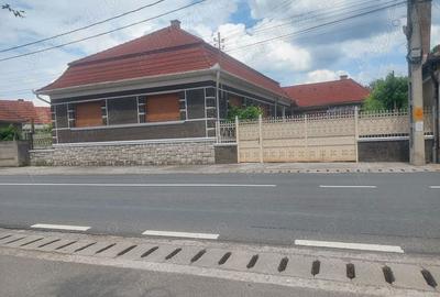 Casă cu 3 camere în Aleșd - 9
