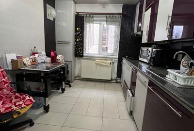 Apartament 4 camere pe Slatina - 1