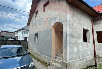 Casa / Vila cu 4 camere de vanzare - 4