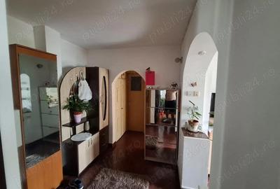 Apartament cu 2 camere decomandat în Central - 1
