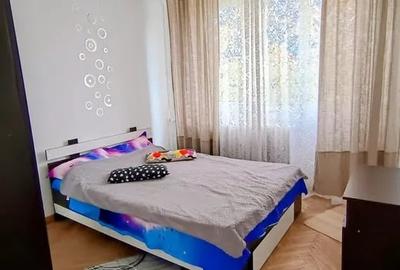 Apartament 3 camere, 70 mp, decomandat, ac, balcon, metrou, 1 Decembrie 1918 - 2