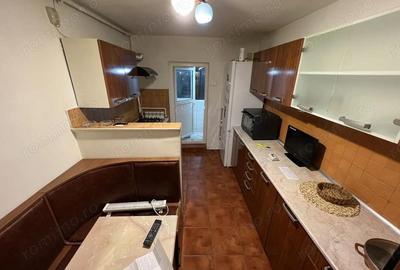 Apartament 3 camere zona Cora Bratianu - Scoala 8 - 6