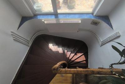 Casă individuală cu 5 camere cu Canalizare în Ultracentral - 3