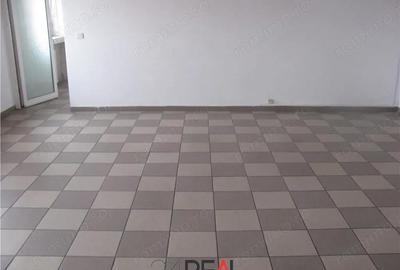 Spațiu comercial, în Regie - 7