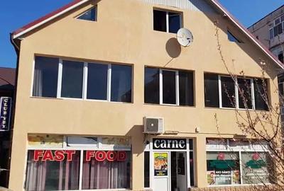 Spațiu comercial, de 160 mp, în Central - 8