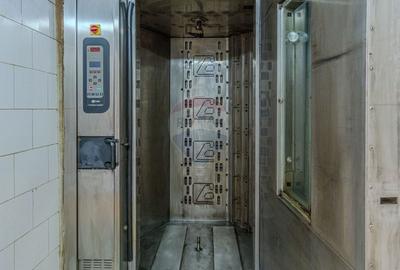 Spatiu comercial de 308mp de inchiriat Spatiu comercial de 308mp de inchiriat - 9