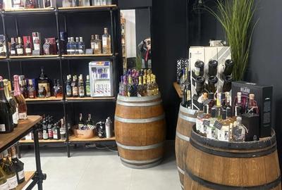 Spațiu comercial, de 65 mp, în Central - 2