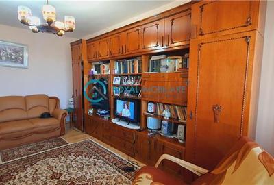 Apartament cu 2 camere decomandat în Vest - 3