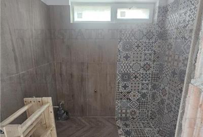 Duplex cu 4 camere cu Canalizare în Prelungirea Ghencea - 3