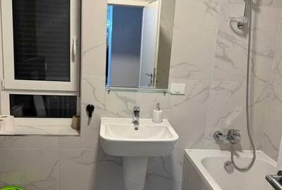 Apartament cu 3 camere semidecomandat în Central - 3