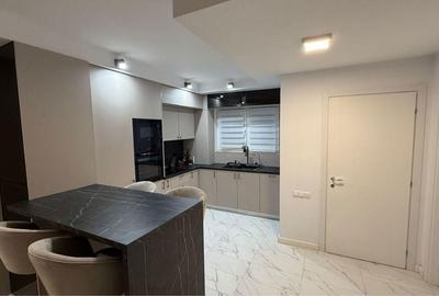 Casă cu 3 camere în Tunari