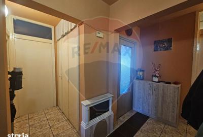Apartament cu 3 camere decomandat în Central - 12