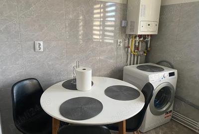 Apartament cu 2 camere semidecomandat în Brazda lui Novac