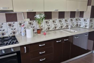 Apartament cu 2 camere decomandat în Central - 1