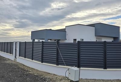 Casa de vanzare - Vanatori - 1