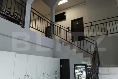 Cladire comerciala, 688 mp, 14 camere, zona Craiova Nord (Is - 2