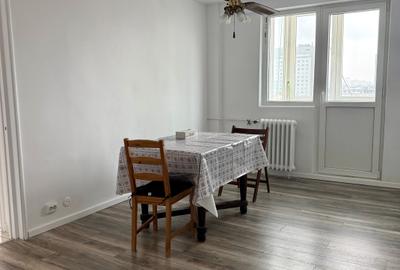 Apartament cu 3 camere semidecomandat în P-ța Victoriei - 11