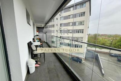 Apartament cu 4 camere decomandat, mobilat în 9 Mai - 10