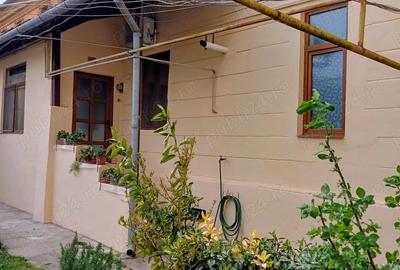 Casă cu 3 camere cu Teren 80 Mp în Central - 9