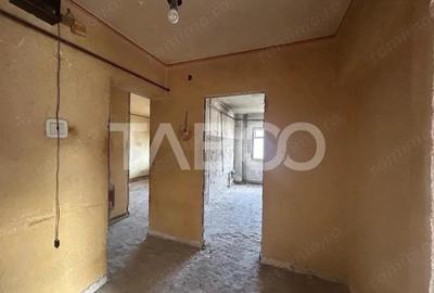 Apartament cu 2 camere decomandat în Valea Aurie - 8