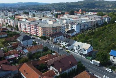 Casă cu 6 camere cu Teren 342 Mp în Central - 4