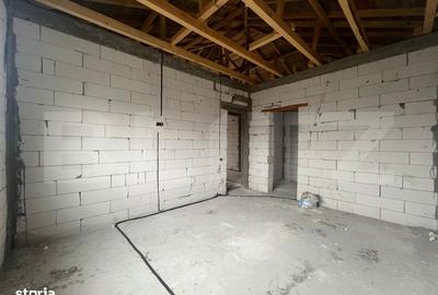 Casă cu 3 camere cu Teren 450 Mp în Malu Mare - 5