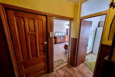 Apartament cu 3 camere decomandat în Central - 14