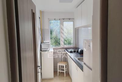 Apartament cu 3 camere semidecomandat, mobilat în Dacia - 7