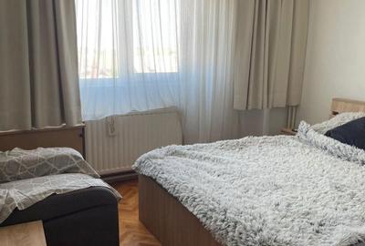 Apartament cu 4 camere semidecomandat în Miorița - 3