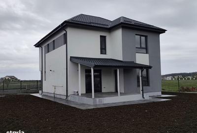 Casă cu 4 camere cu Teren 503 Mp în Tărtășești - 10