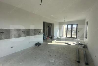 Casă cu 7 camere cu Teren 502 Mp în Titulescu - 11