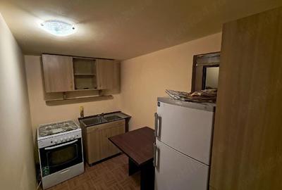 Garsonieră semidecomandată în Valu lui Traian - 1