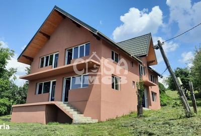 Casă cu 4 camere în Gemenea-Brătulești