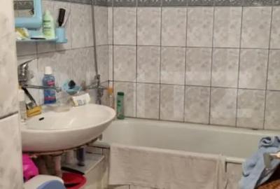 Apartament cu 3 camere decomandat în Carpați 2 - 8