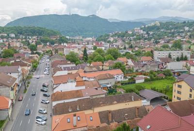 Teren intravilan, pretabil constructii, str. De Mijloc - 6
