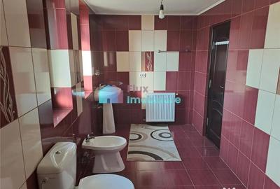 Casă cu 6 camere cu Teren 300 Mp în Burdujeni