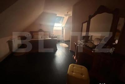 Casă cu 7 camere cu Piscina în Dumbrăvița