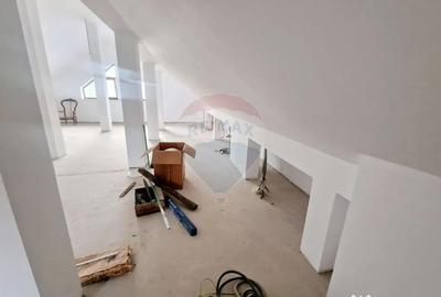 Casă cu 5 camere cu Teren 465 Mp în Dărmănești - 5