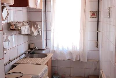 Apartament cu 2 camere semidecomandat în Fetești-Gară - 4
